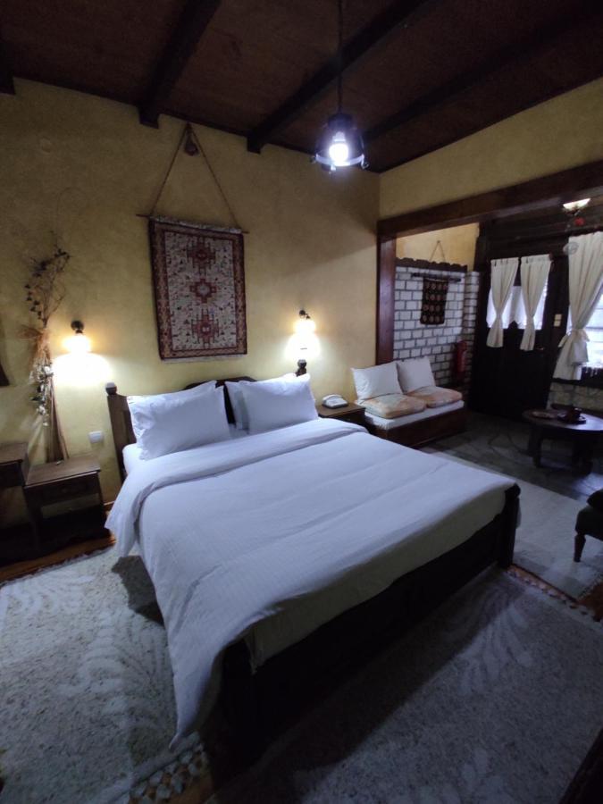 Hotel Xenonas Brizi à Eláti Extérieur photo
