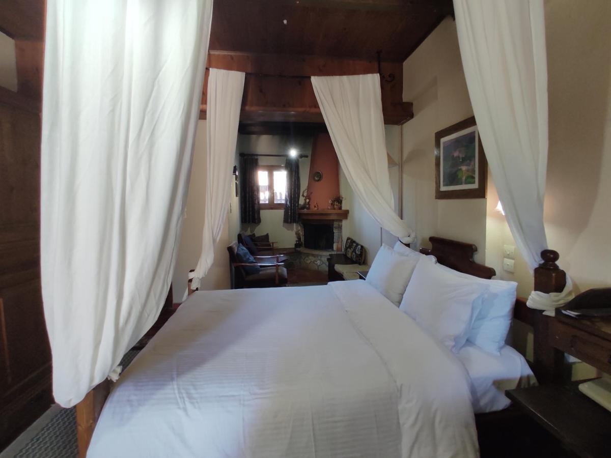 Hotel Xenonas Brizi à Eláti Extérieur photo